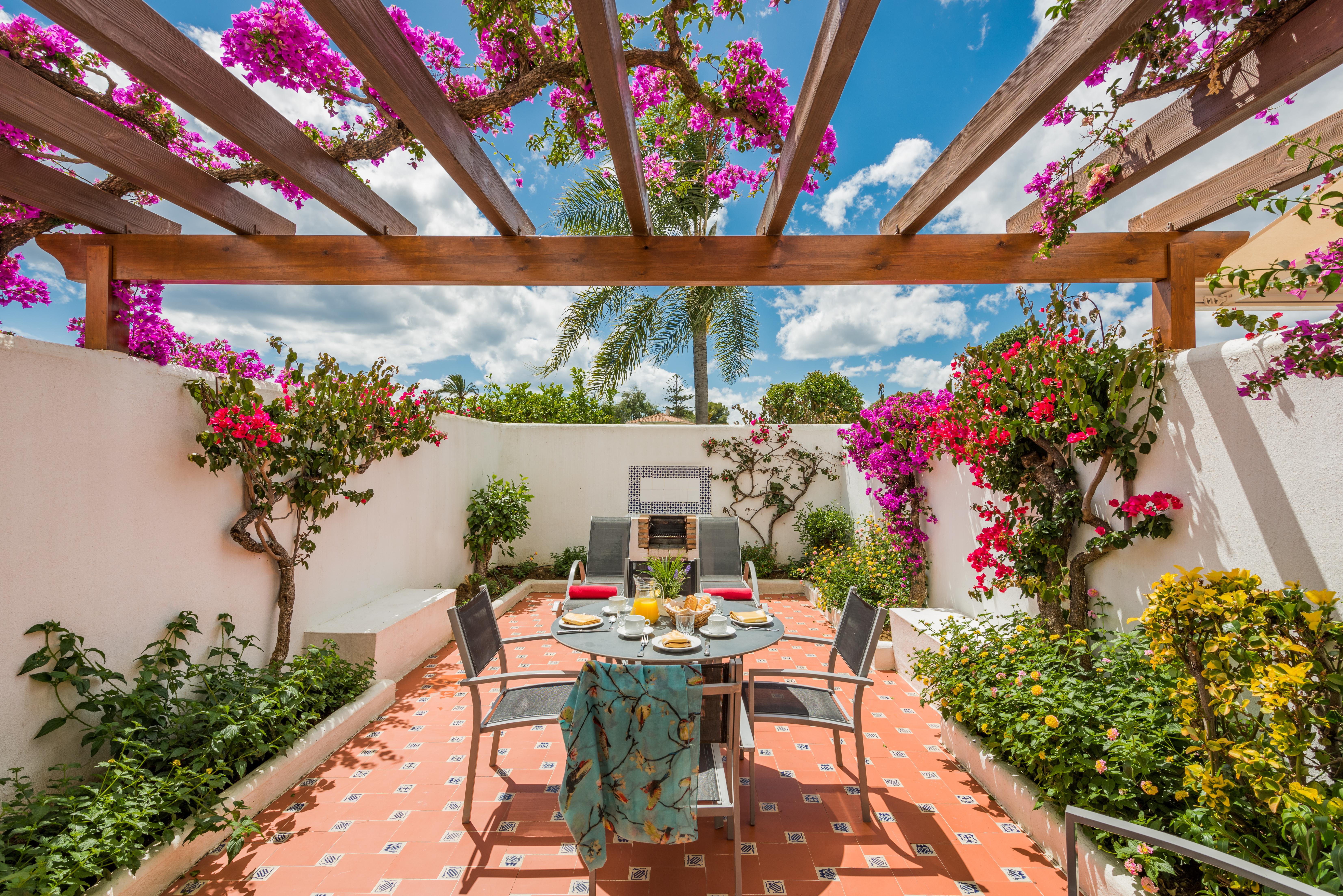 Macdonald Villacana Resort Estepona Bagian luar foto